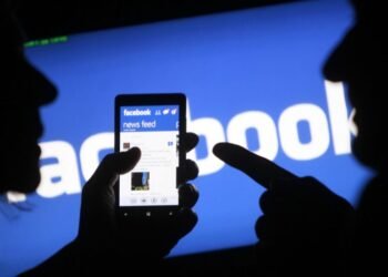 ¿Por qué los evangélicos usan redes sociales pese a pensar que dañan su fe?