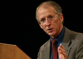 John Piper alerta: “Hasta una pequeña embriaguez puede afectar tu comunión con Dios”